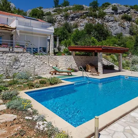 Konukevi Apartments Villa Karmen Orebić